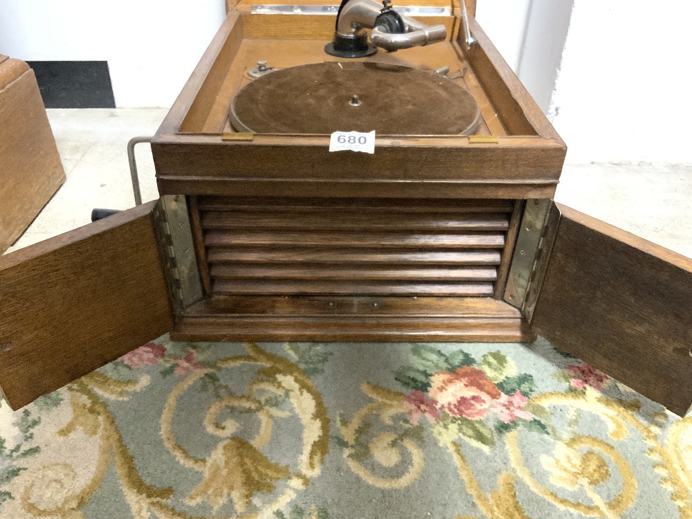 HMV OAK CASE WIND-UP GRAMOPHONE - Image 5 of 6