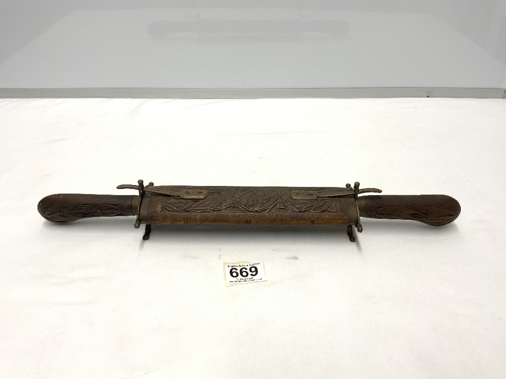 EASTERN CARVED WOOD KNIFE AND FORK IN A SCABBARD - Image 6 of 6