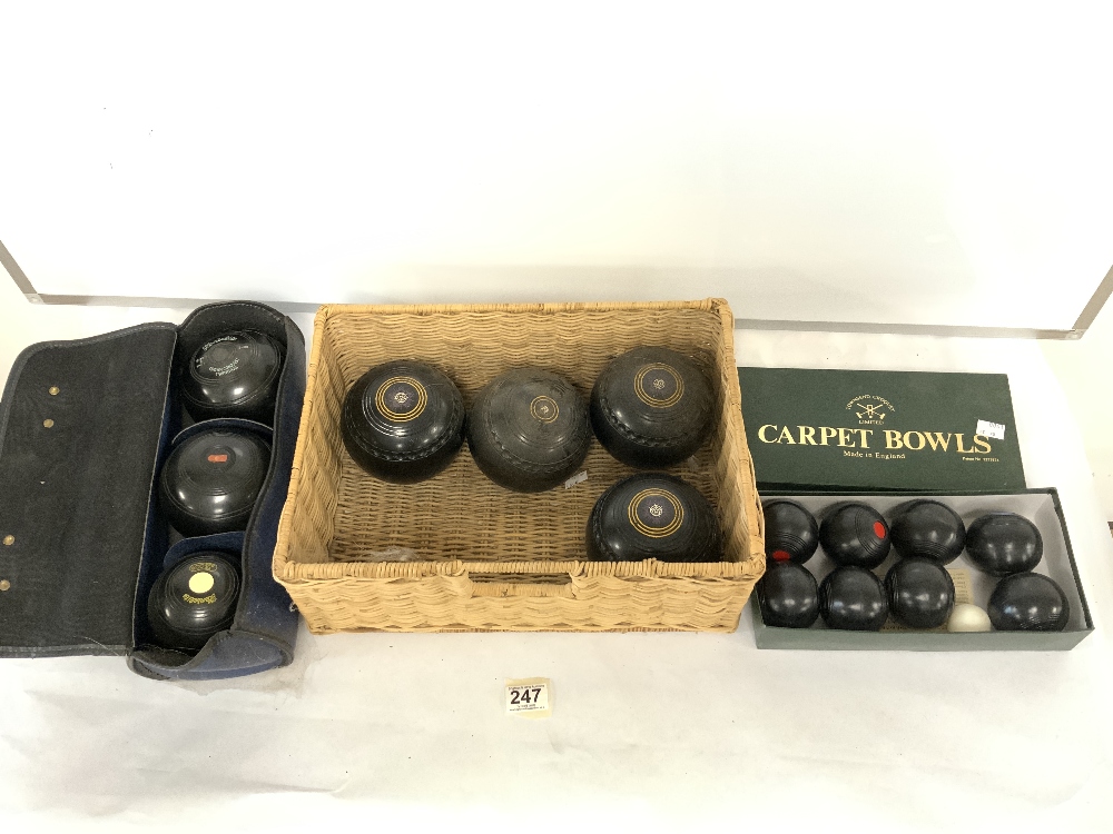 SEVEN BOWLING WOODS AND A SET OF CARPET BOWLS IN ORIGINAL BOX BY TOWNSEND