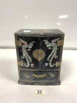 ORIENTAL MOTHER OF PEARL INLAID TABLE CABINET, WITH DRAWERS ENCLOSED, 19 X 23CMS