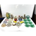 A MAJOLICA CORN JUG, OTHER CERAMICS, TWO BOX SETS, GLASS TEA CUPS, AND SAUCERS