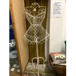 A 1950S DESIGN WIRE AND METAL DRESS MAKERS DUMMY, 152CMS