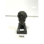 A SMALL BRONZE CLASSICAL HEAD BUST ON MARBLE BASE, 14CMS