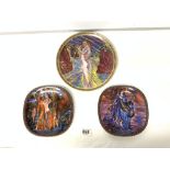 TWO AUSTRIAN LILIEN PORCELAIN COLLECTORS WALL PLATES - MADONNA AND APHRODITE AND PERSEUS, 21CMS, AND