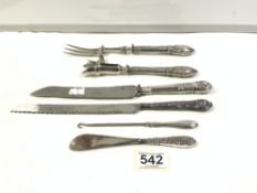 HALLMARKED SILVER BUTTON HOOK, SHOE HORN, SILVER HANDLED CARVING KNIFE, AND A CONTINENTAL THREE-