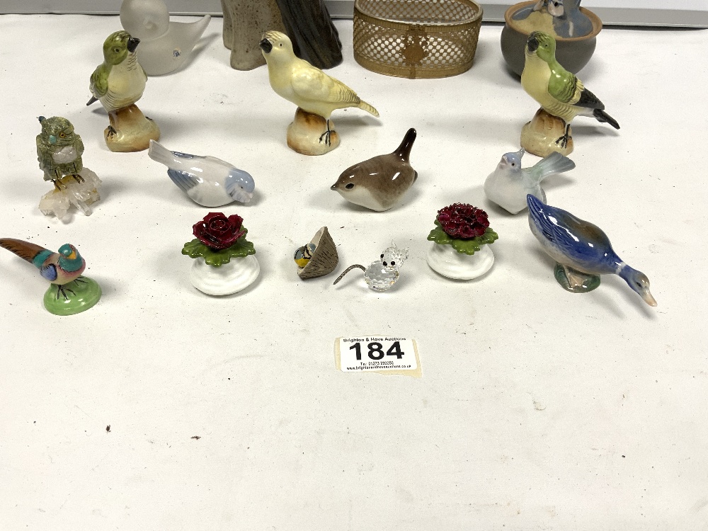 OVAL GILT METAL AND GLASS DISH, PORCELAIN BIRD FIGURES, A FROSTED GLASS DUCK ETC - Image 4 of 8