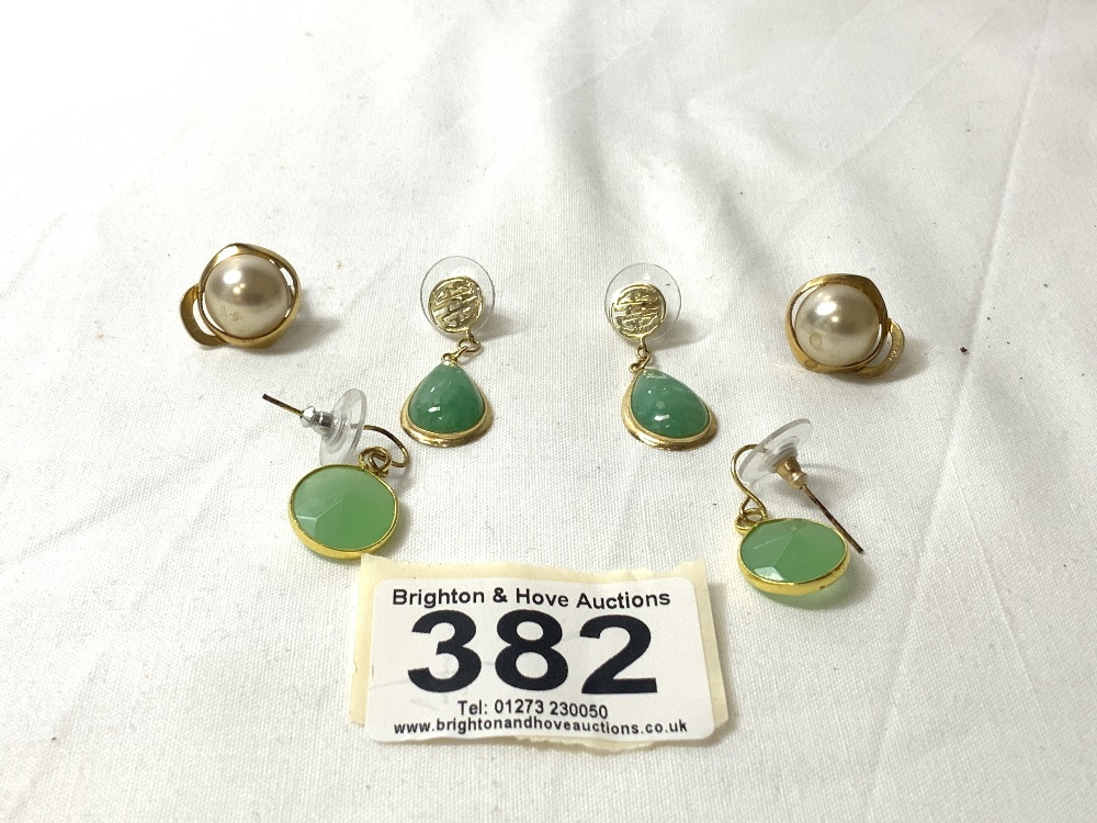 YELLOW METAL WITH STONES AND PEARL EARRINGS, THREE PAIRS - Image 2 of 3