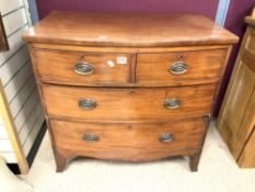 REGENCY MAHOGANY THREE DRAWER BOW FRONT CHEST OF DRAWERS ON SPLAY FEET AND BRASS HANDLES,90 X 50 X