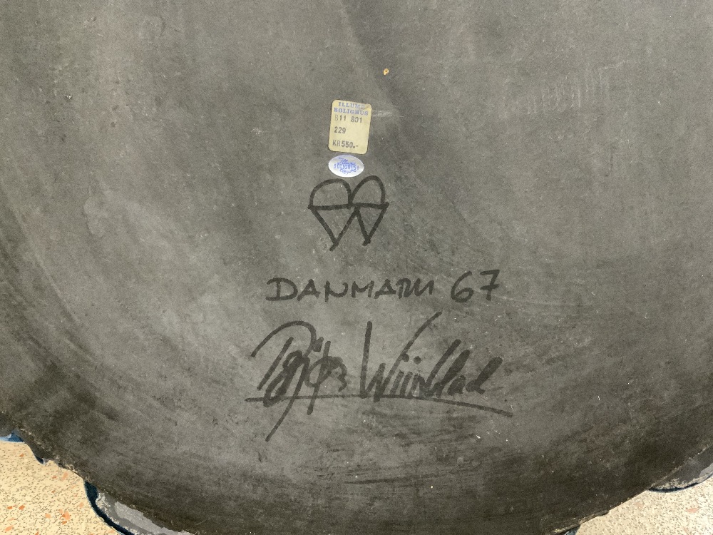BJORN WIINBLAD 1967 DANISH CIRCULAR POTTERY MIRROR, CANDLEHOLDER 64CMS DIAMETER, 1913 - Image 4 of 4