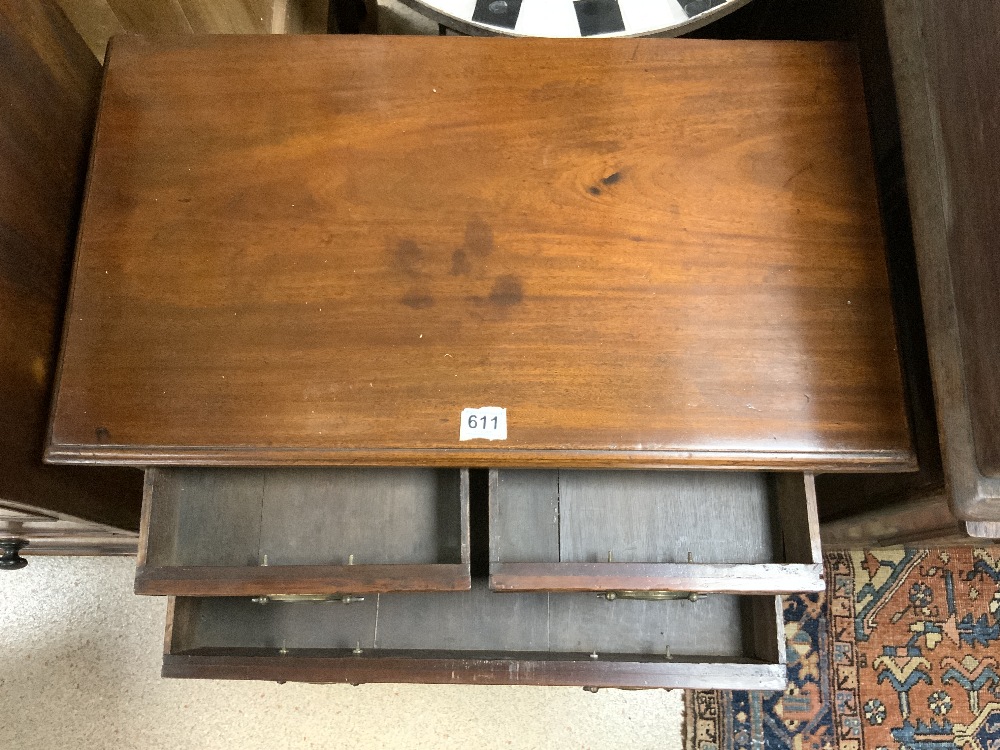 GEORGIAN MAHOGANY THREE DRAWER LOWBOY AND CHAUFERED LEGS, REPLACEMENT HANDLES, 78 X 45 X 75CMS - Image 3 of 3