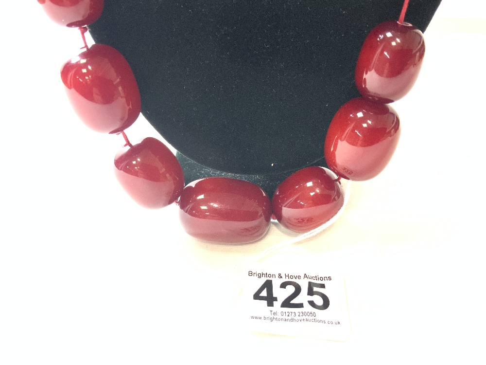 LARGE CHERRY AMBER STYLE NECKLACE - Image 2 of 3