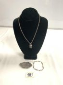 VICTORIAN HALLMARKED SILVER PIERCED OVAL BROOCH, SILVER PENDANT ON A CHAIN, AND A SILVER BRACELET