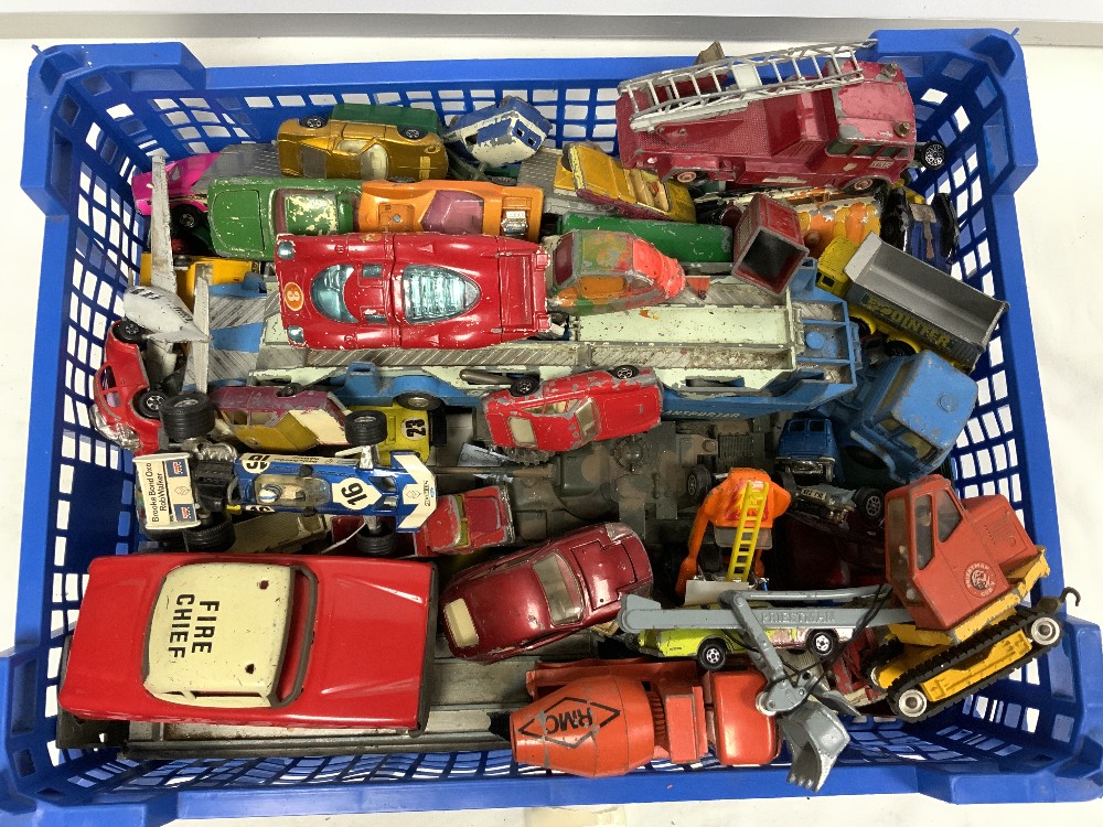 QUANTITY OF CORGI AND MATCHBOX TOY VEHICLES, CONDITION IS PLAYWORN - Image 2 of 5