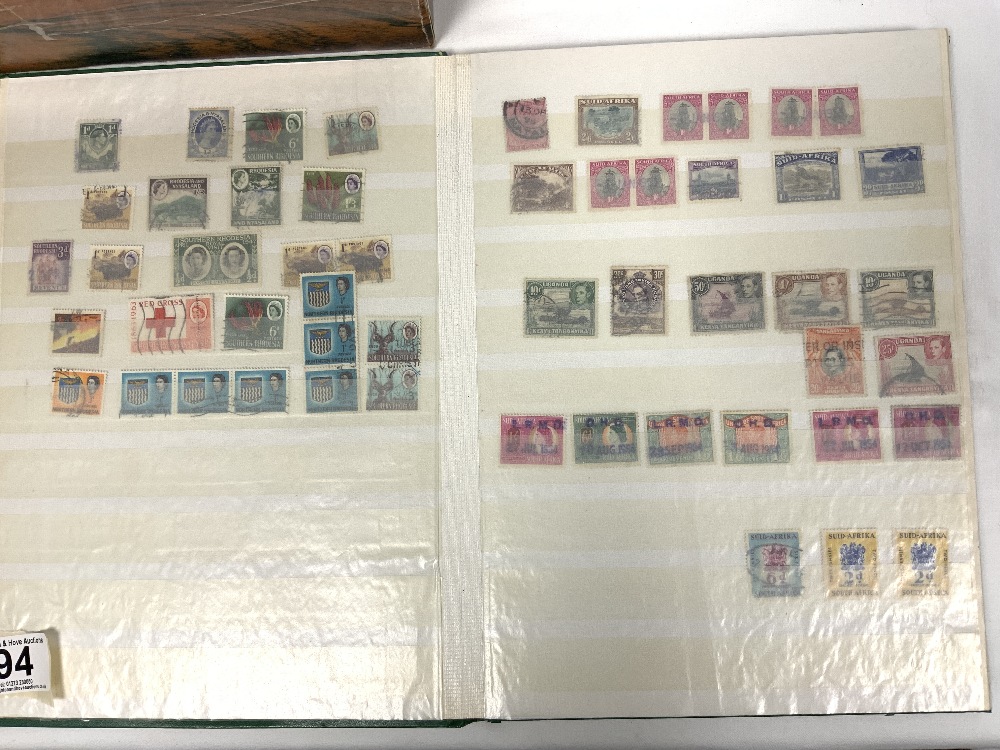 TWO STAMP ALBUMS CONTAINING WORLD STAMPS AND A QUANTITY OF LOOSE STAMPS - Image 3 of 7