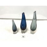 THREE 1960'S TAPIO WORKALA - FINLAND GLASS VASES, THE TALLEST 25CMS