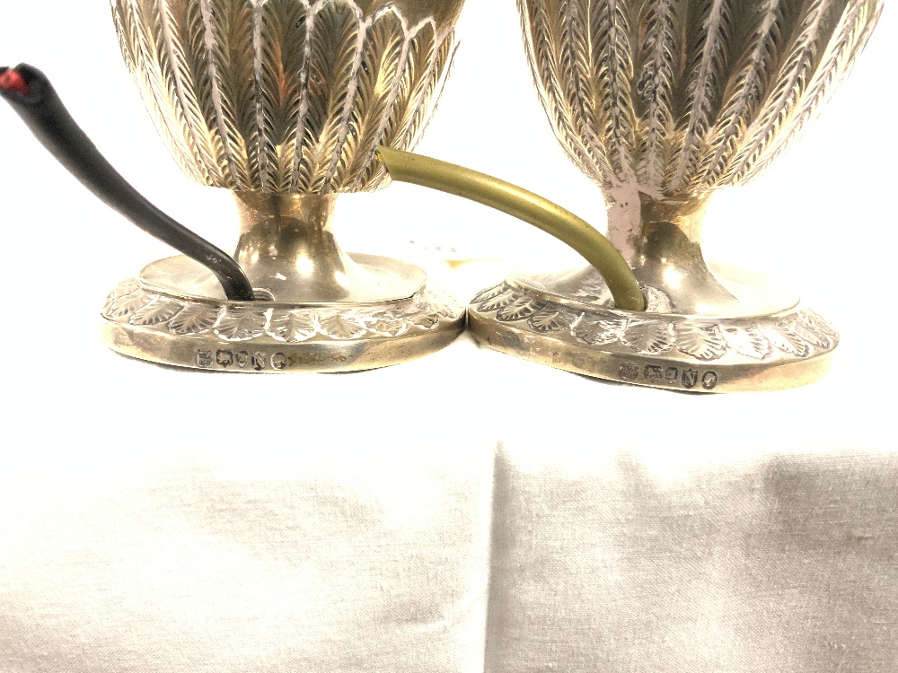 PAIR OF HALLMARKED SILVER ADAM DESIGN TABLE LAMPS WITH EMBOSSED SWAG DETAIL, LONDON 1888, 15CMS HIGH - Image 2 of 5