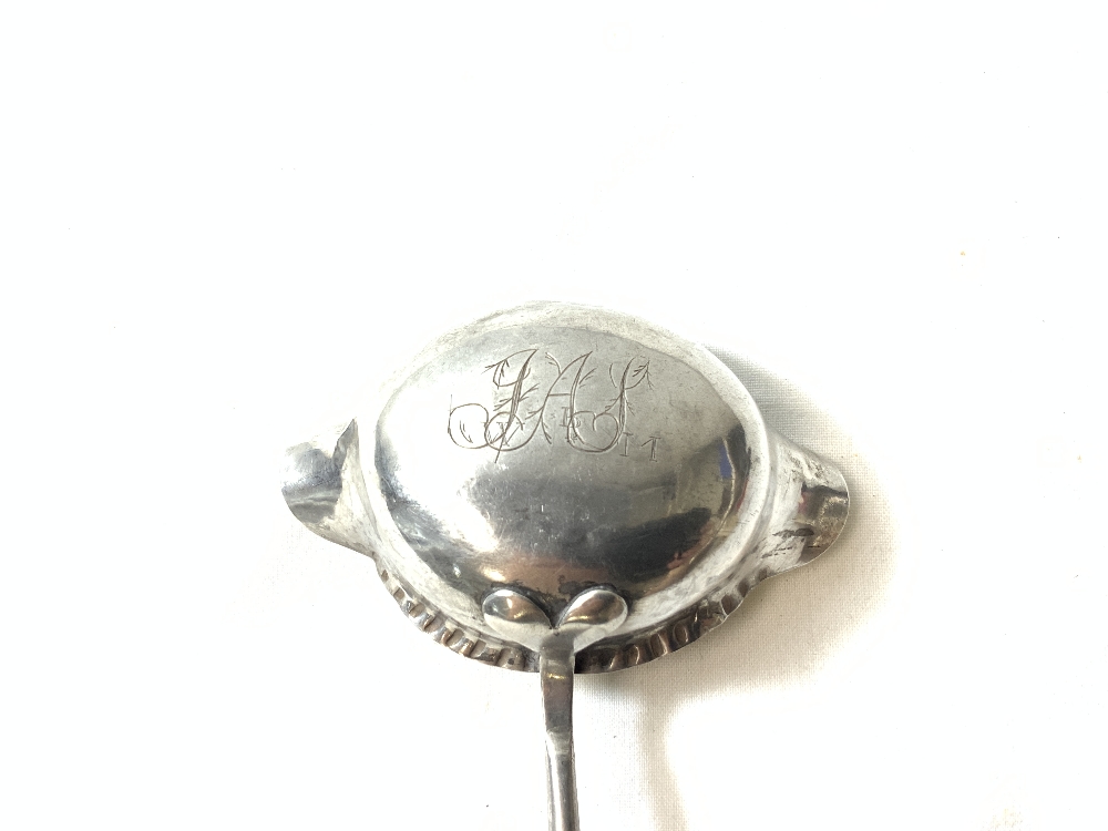 HALLMARKED SILVER OVAL PUNCH LADLE GEORGE III BY THOMAS MORLEY - Image 3 of 4