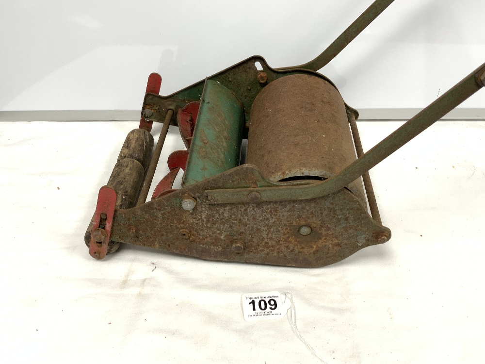 A VINTAGE WEBB TOY PUSH MOWER - Image 2 of 4