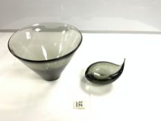 HOLMEGAARD SMOKEY GLASS VASE SIGNED TO BASE, 18 X 24CMS, AND HOLMEGAARD GLASS ASH TRAY