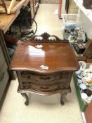 REPRODUCTION MAHOGANY ITALIAN STYLE TWO DRAWER BEDSIDE CHEST, ON CABRIOLE LEGS AND CARVED