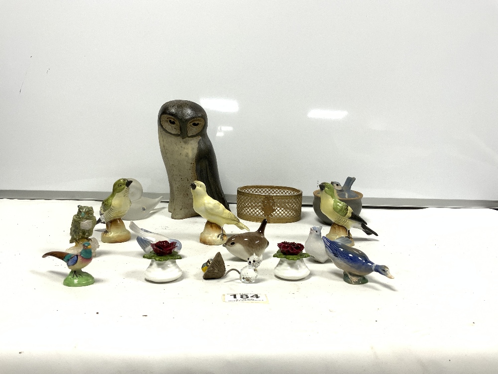 OVAL GILT METAL AND GLASS DISH, PORCELAIN BIRD FIGURES, A FROSTED GLASS DUCK ETC - Image 3 of 8