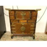 A 20TH CENTURY FOUR DRAWER/FOUR DOOR CABINET WITH BRASS MOUNTS, 72 X 30 X 76CMS