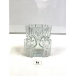WILHELAN BRAUN - FELDWEY ATTRIBUTED, DESIGN FOR HIRSCHBERG 1960'S CLEAR GLASS VASE, 20CMS
