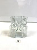 WILHELAN BRAUN - FELDWEY ATTRIBUTED, DESIGN FOR HIRSCHBERG 1960'S CLEAR GLASS VASE, 20CMS