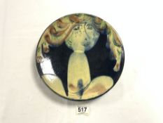 VINTAGE GLAZED POTTERY WALL PLATE WITH PORTRAIT DESIGN 28 CMS