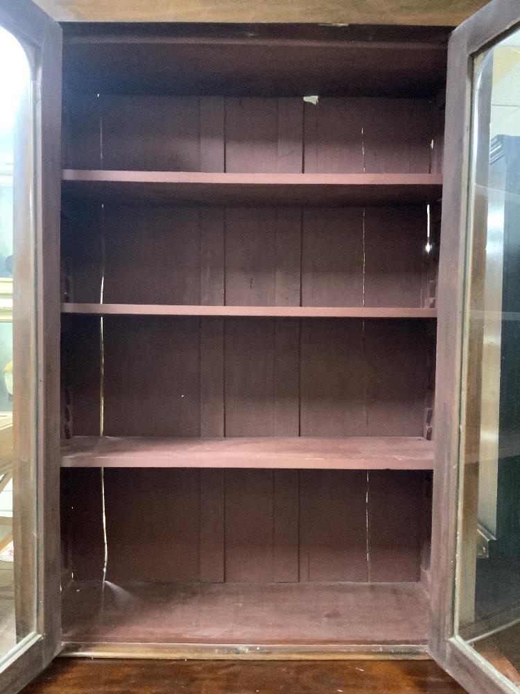 VICTORIAN MAHOGANY CHIFFONIER BOOKCASE, WITH TWO GLAZED AND TWO PANELLED DOORS - Image 3 of 5