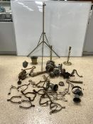 BOX MIXED METALWARE, INCLUDES SPURS, MUSIC STAND, A PAIR OF BRASS OPEN TWIST CANDLESTICKS, PESTEL