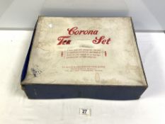 A VINTAGE CORONA WARE FLORAL DECORATED TEA SET IN ORIGINAL FITTED BOX