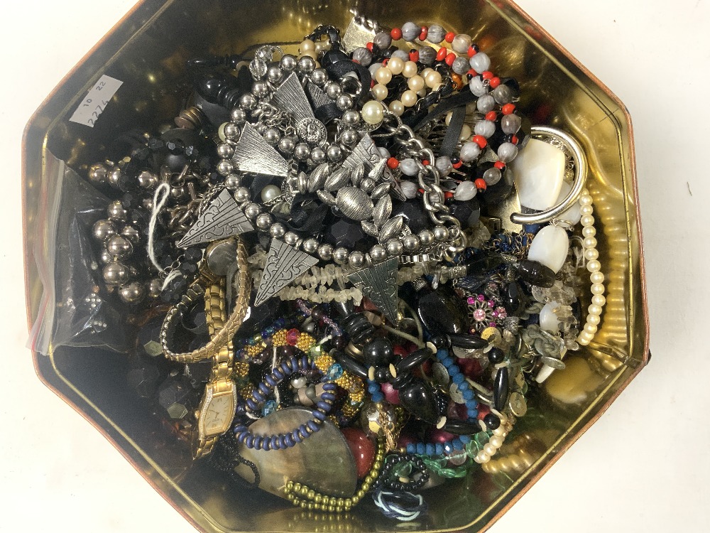 A QUANTITY OF COSTUME JEWELLERY, AND FOUR LADIES WRIST WATCHES - Image 4 of 5