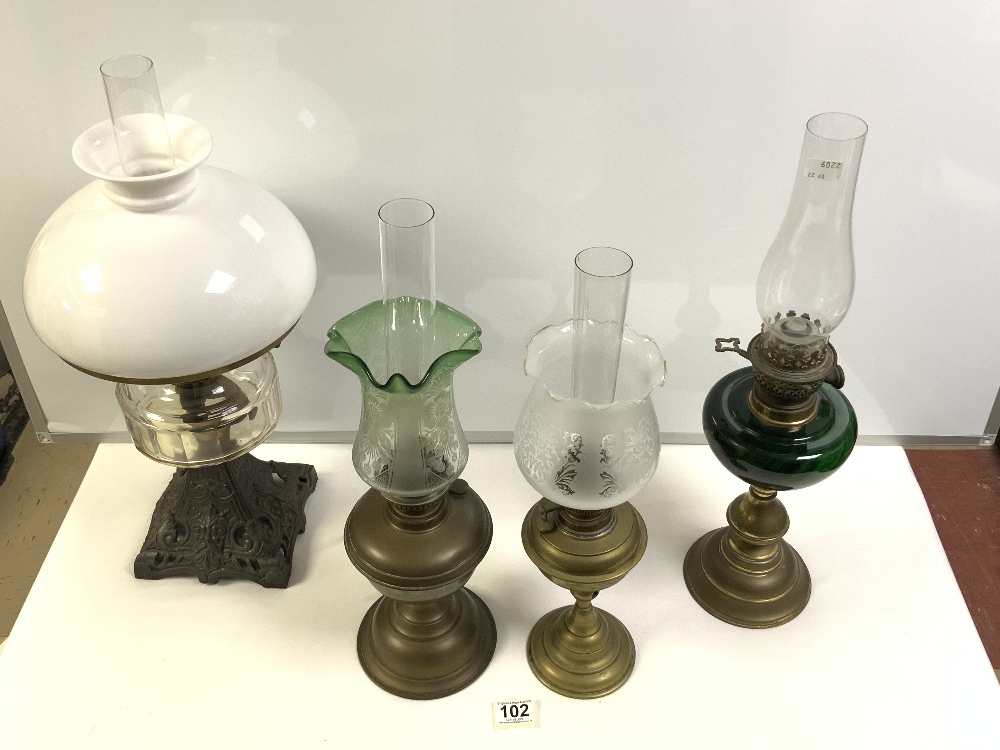 VICTORIAN IRON-BASED OIL LAMP WITH CLEAR GLASS FONT, WITH OPAQUE SHADE, VICTORIAN OIL LAMP WITH - Image 3 of 8