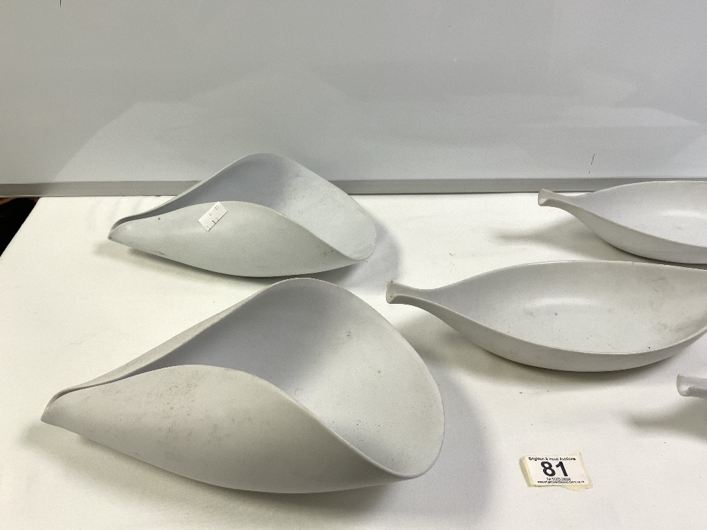 TWO PUNGO BOWLS BY STIG LINDBERG FOR GUSTAVSBERG 1950S, 35CMS, AND TWO STONEWARE BOWLS BY STIG - Image 2 of 7