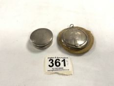 SMALL HALLMARKED SILVER MIRRORED COMPACT, BIRMINGHAM 1920, MAKER - GOURDEL VALES & CO, AND A