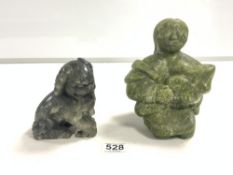 CARVED HARDSTONE FIGURE OF INUIT LADY HOLDING A BABY 18CMS AND A CARVED HARDSTONE FOO DOG 12CMS