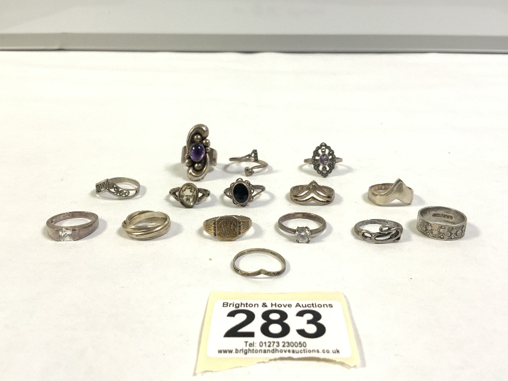 FIFTEEN SILVER RINGS - VARIOUS 35 GRAMS, ONE WITH AN AMETHYST SET - Image 2 of 3