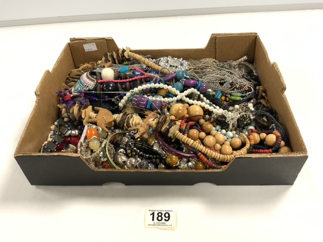 QUANTITY OF COSTUME JEWELLERY