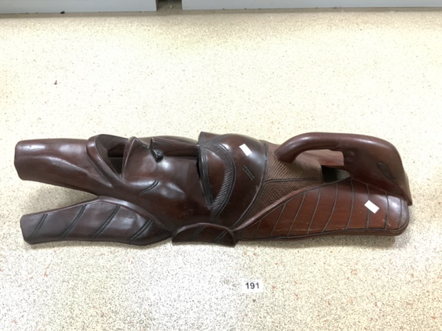 WOODEN TRIBAL CARVED MASK - Image 2 of 4