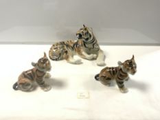 LARGE USSR MODEL OF A TIGER, 30CMS, AND TWO MATCHING TIGER CUBS