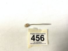375 GOLD WITH SOLITAIRE DIAMOND TIE-PIN