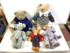 A DEAN'S LIMITED EDITION BEAR - 2000, AND FOUR OTHER TEDDY BEARS