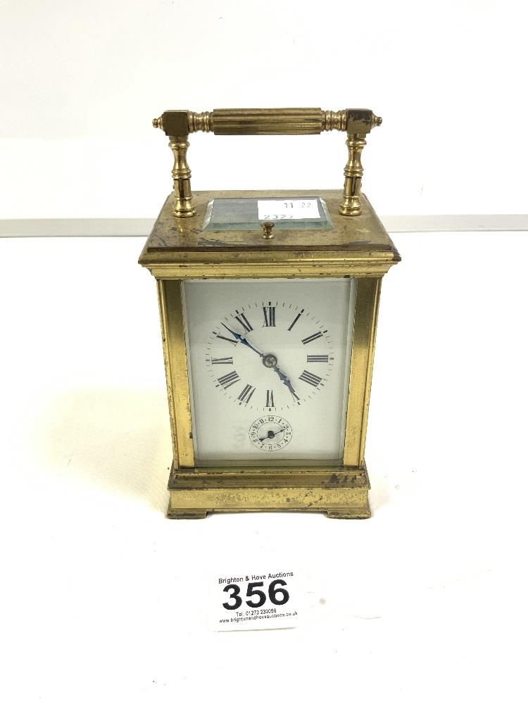 VINTAGE STRIKING BRASS CARRIAGE CLOCK, 18CMS A/F