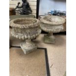 PAIR OF CONCRETE URNS ON A PEDESTAL BASE (50CMS)