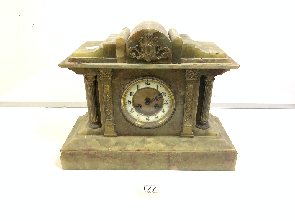 LATE VICTORIAN GREEN ONYX MANTLE CLOCK WITH GILT METAL PILLAR AND PLAQUE MOUNTS