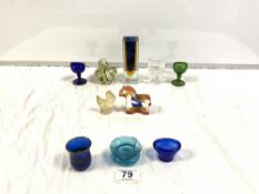 KOSTA BODA GLASS HORSE, 8CMS (CHIP TO EAR), MURANO SQUARE GLASS VASE, AND OTHER ITEMS OF SMALL