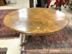 VICTORIAN OVAL WALNUT LOO TABLE WITH INLAID DETAIL TO THE TOP (132 X 96CMS)