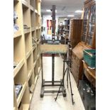 A VINTAGE 'REEVES' ADJUSTABLE WOODEN ARTISTS EASEL, AND A FOLDING METAL ARTISTS EASEL