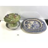 FOUR VICTORIAN BLUE AND WHITE WILLOW PATTERN MEAT PLATES, BLUE AND WHITE COMPORT, AND A LEAF PATTERN